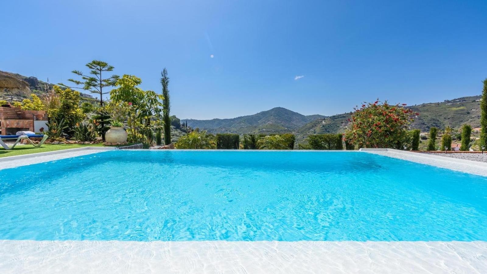 Villa Las Palmeras De Torrox By Ruralidays Kültér fotó